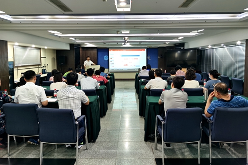 全国人大代表、沈阳分院院长韩恩厚传达十三届全国人大三次会议精神