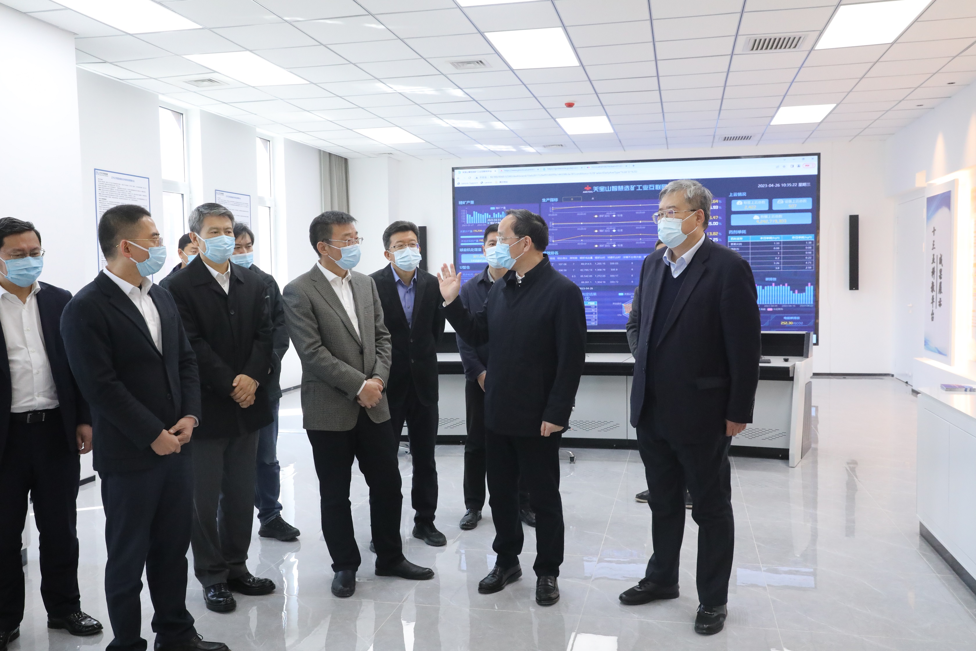 省委副书记、省长李乐成考察调研辽宁辽河实验室