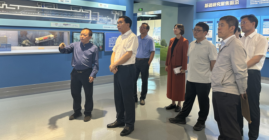 白春礼调研大连化物所